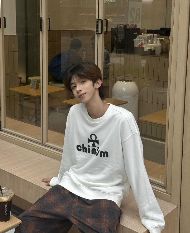 Soái ca Trung Quốc phong cách đời thường cực kỳ thu hút