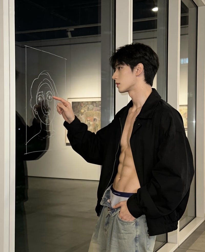 Thân hình vạm vỡ của chàng trai tập luyện