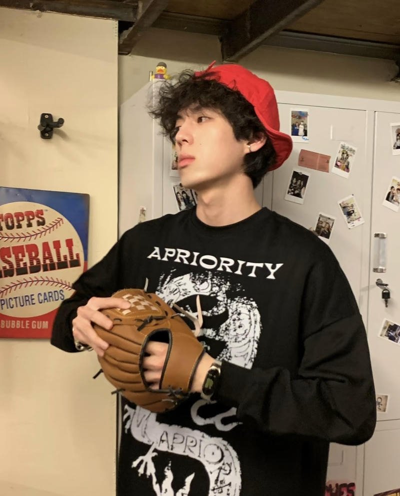 Thanh niên thế hệ K7 với biểu cảm dễ mến