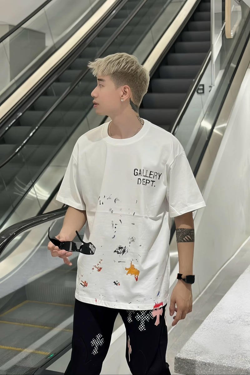 Trang phục tối màu tạo nên vibe boy phố