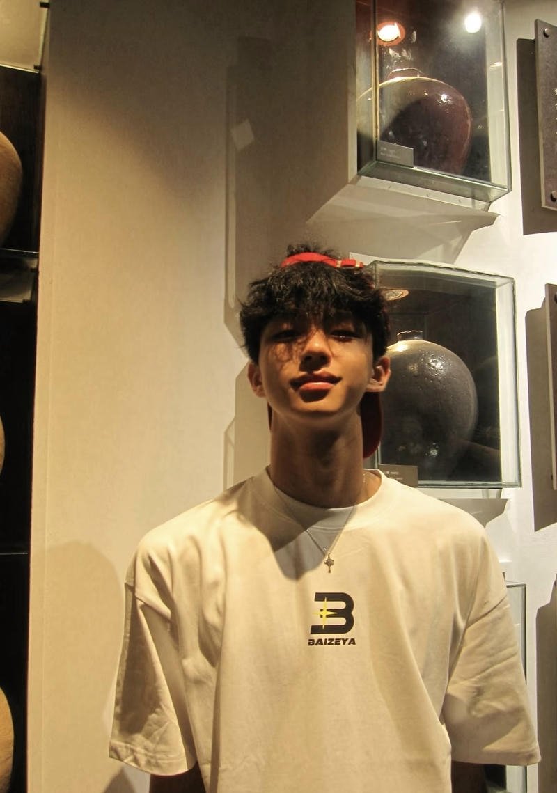 Vẻ mặt hiền hòa của chàng trai sinh K7