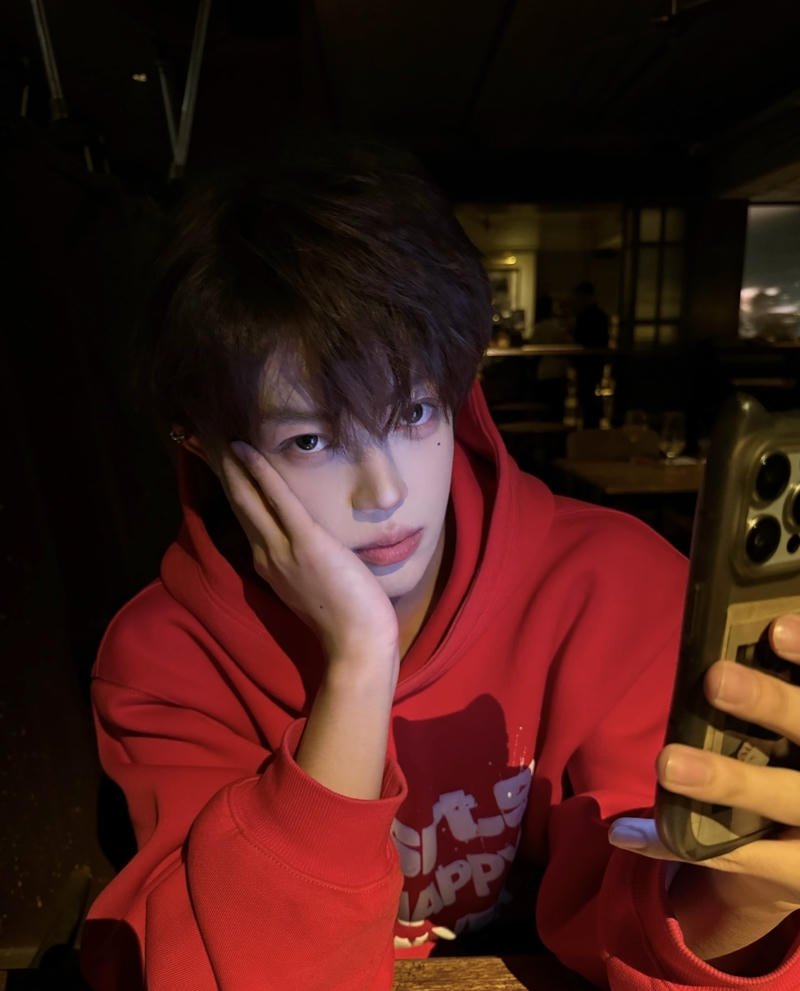 Vẻ ngoài lịch lãm của ảnh trai đẹp boy phố