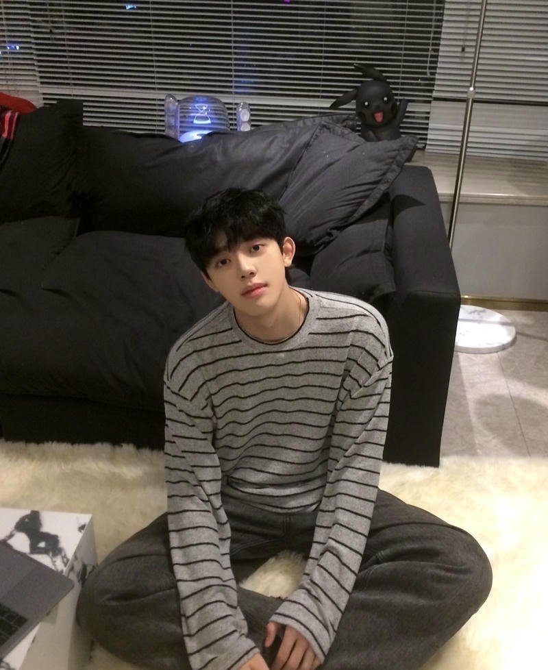 Vẻ ngoài năng động của chàng trai K12