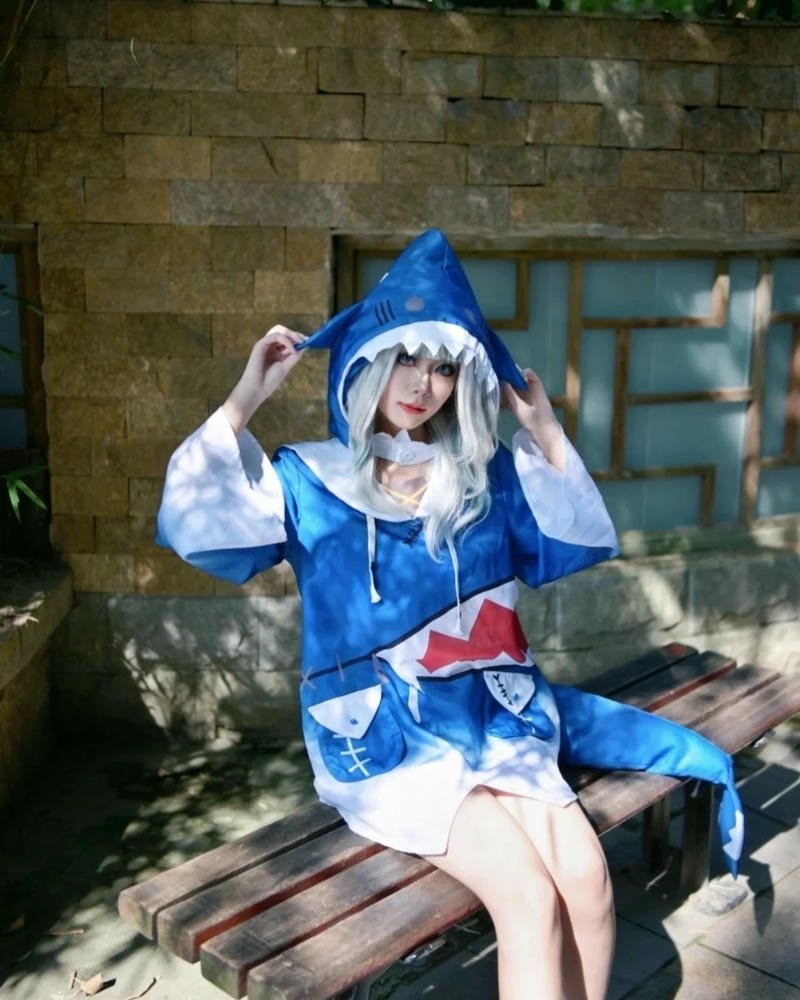 Yaoyaoqwq Gawr Gura cosplay hình phong thái cá tính đầy sức hút riêng