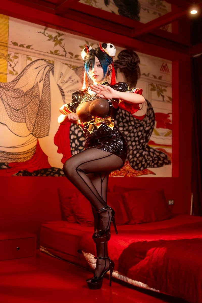 Yuumeilyn cosplay phối phụ kiện hài hòa tinh tế