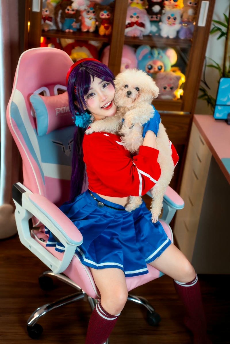 Yuumeilyn cosplay thần thái mềm mại đầy cảm xúc