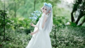 ảnh cosplay frieren thumbnail