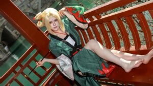 cosplay tsunade thumbnail