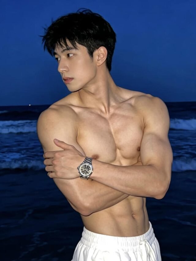 202+ ảnh trai 6 múi body săn chắc khiến hội chị em mê mẩn
