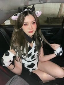 Ngắm 233+ ảnh cosplay bò sữa sexy đáng yêu, xem là thích