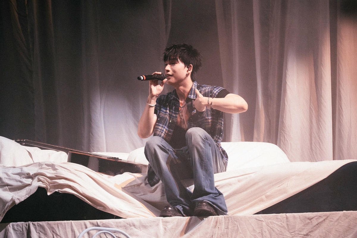 hình nền HIEUTHUHAI thumbnail