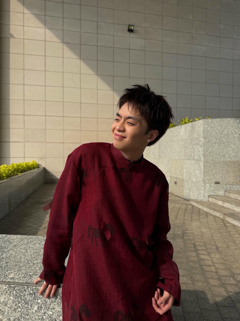 Ảnh chân dung nghệ sĩ trẻ làm hình nền Negav