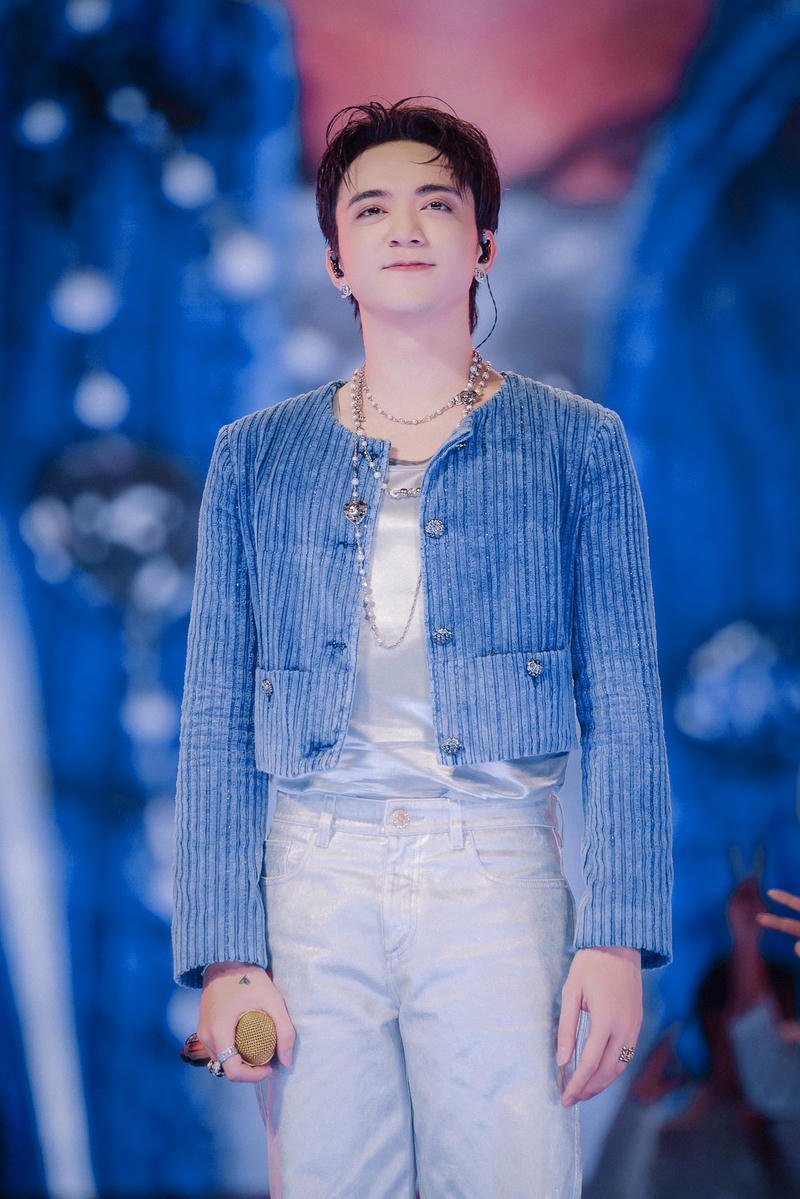 Ảnh chân dung nghệ sĩ trẻ làm hình nền Soobin Hoàng Sơn