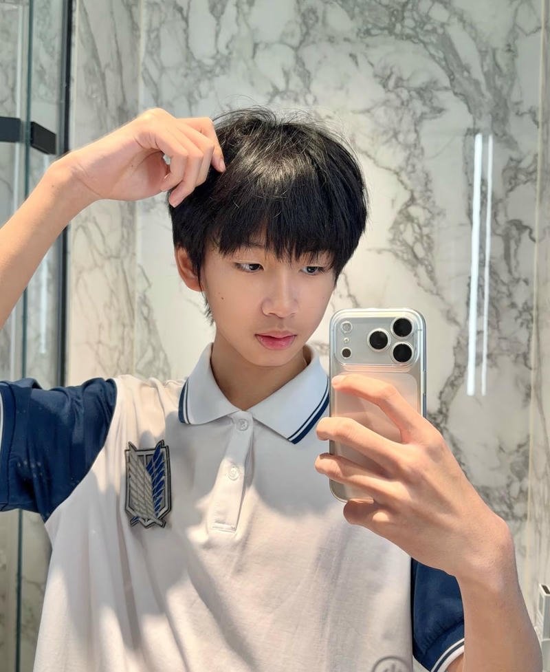 Biểu cảm học sinh nam lớp 7 hình đẹp