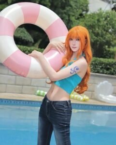 Cosplay Nami ánh mắt sắc sảo nổi bật cá tính