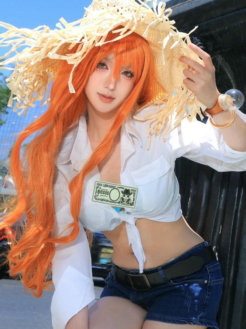 Cosplay Nami ánh nhìn cuốn hút đầy mê hoặc