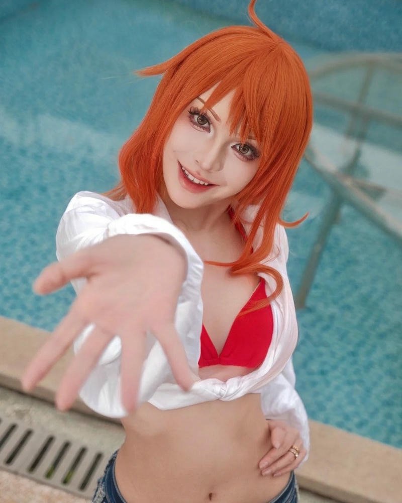 Cosplay Nami nụ cười nhẹ nhàng đầy duyên