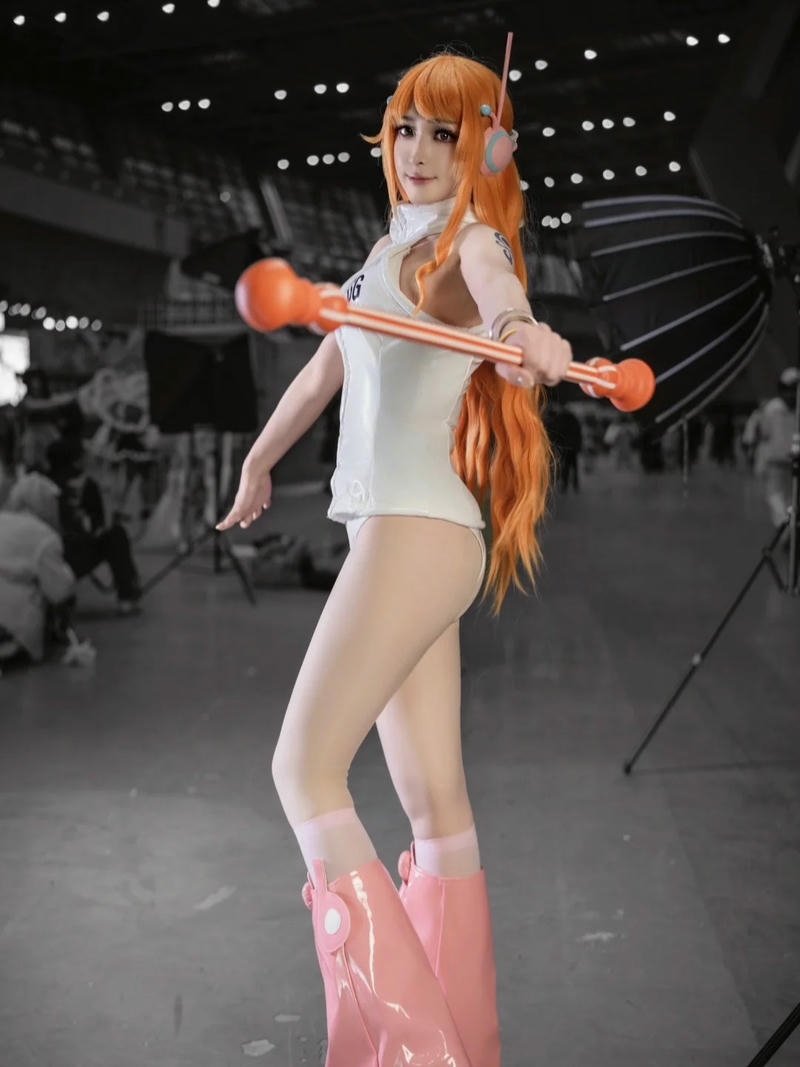 Gái xinh nhập vai Nami phong thái tự tin nổi bật