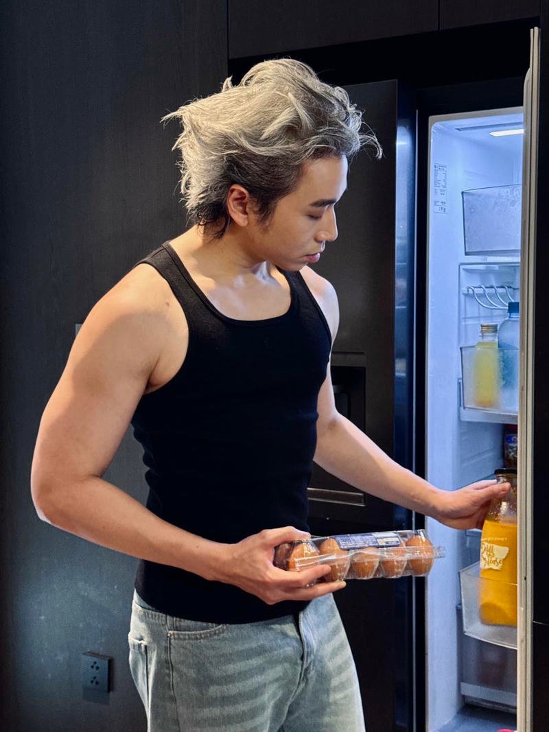 Gương mặt điển trai của Karik phù hợp làm hình nền