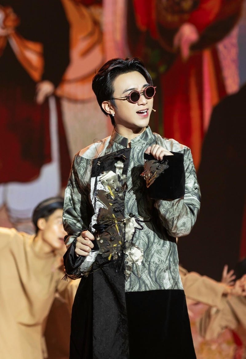 Gương mặt điển trai phù hợp ảnh nền Soobin Hoàng Sơn