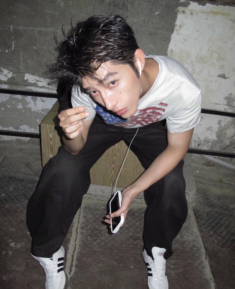 Gương mặt trẻ trung trai đẹp 2k9 trong hình