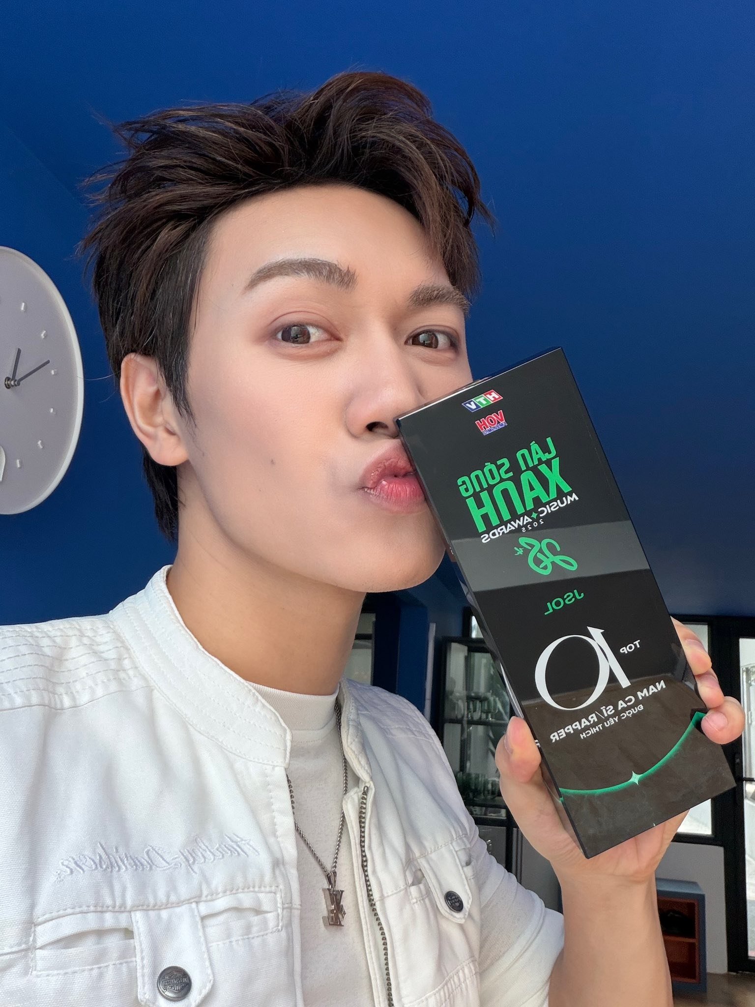 Hình ảnh đời thường tự nhiên trong nền JSOL ngoài đời