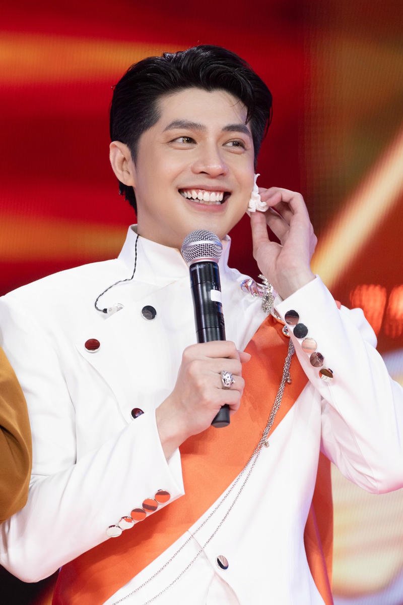 Hình ảnh nghệ sĩ với thần thái đẳng cấp Noo Phước Thịnh