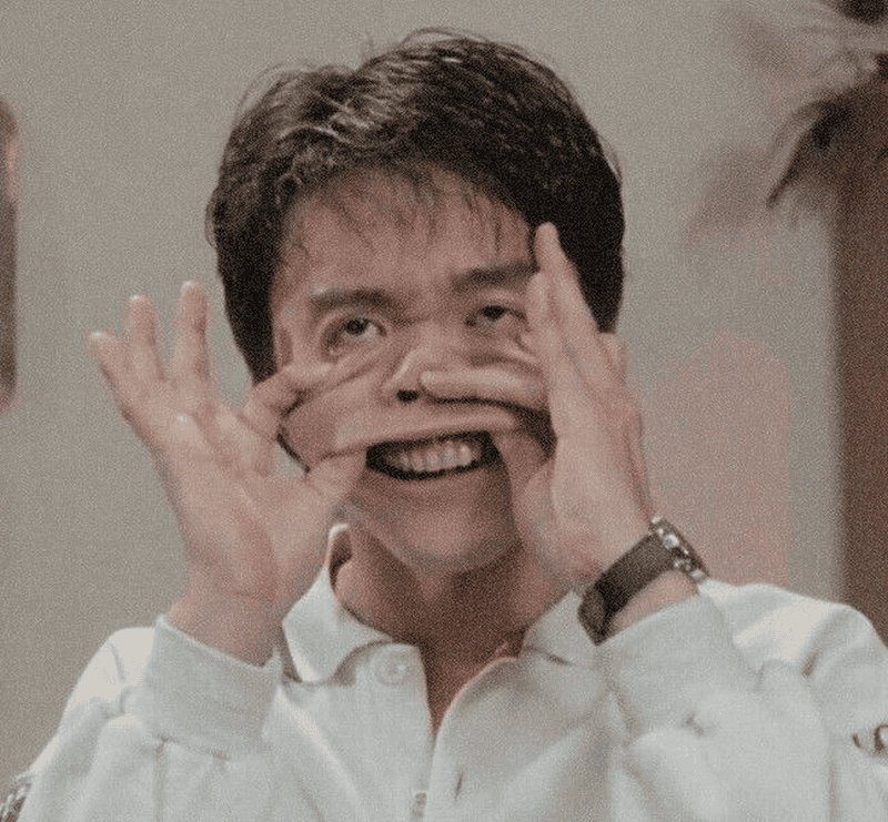 Hình meme Châu Tinh Trì với biểu cảm cực hề