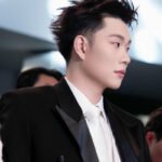 Hình nền Dương Domic mang vibe trẻ trung hiện đại