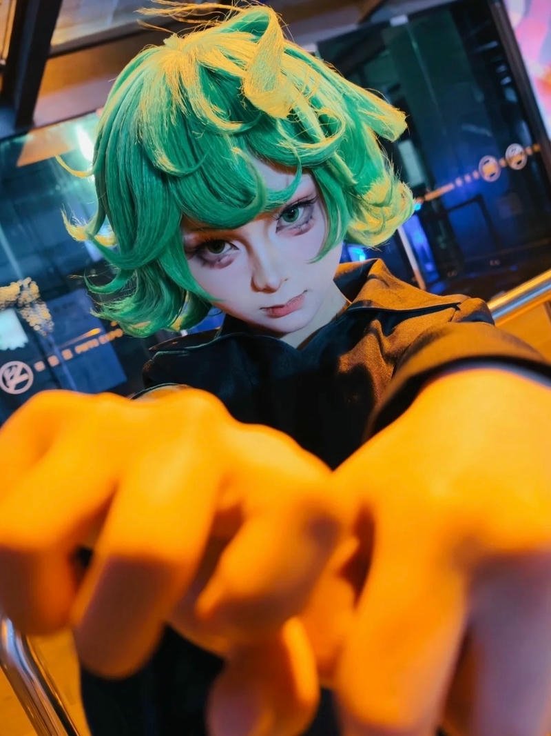 Hóa thân Tatsumaki phong thái tự tin mang nét đẹp hiện đại