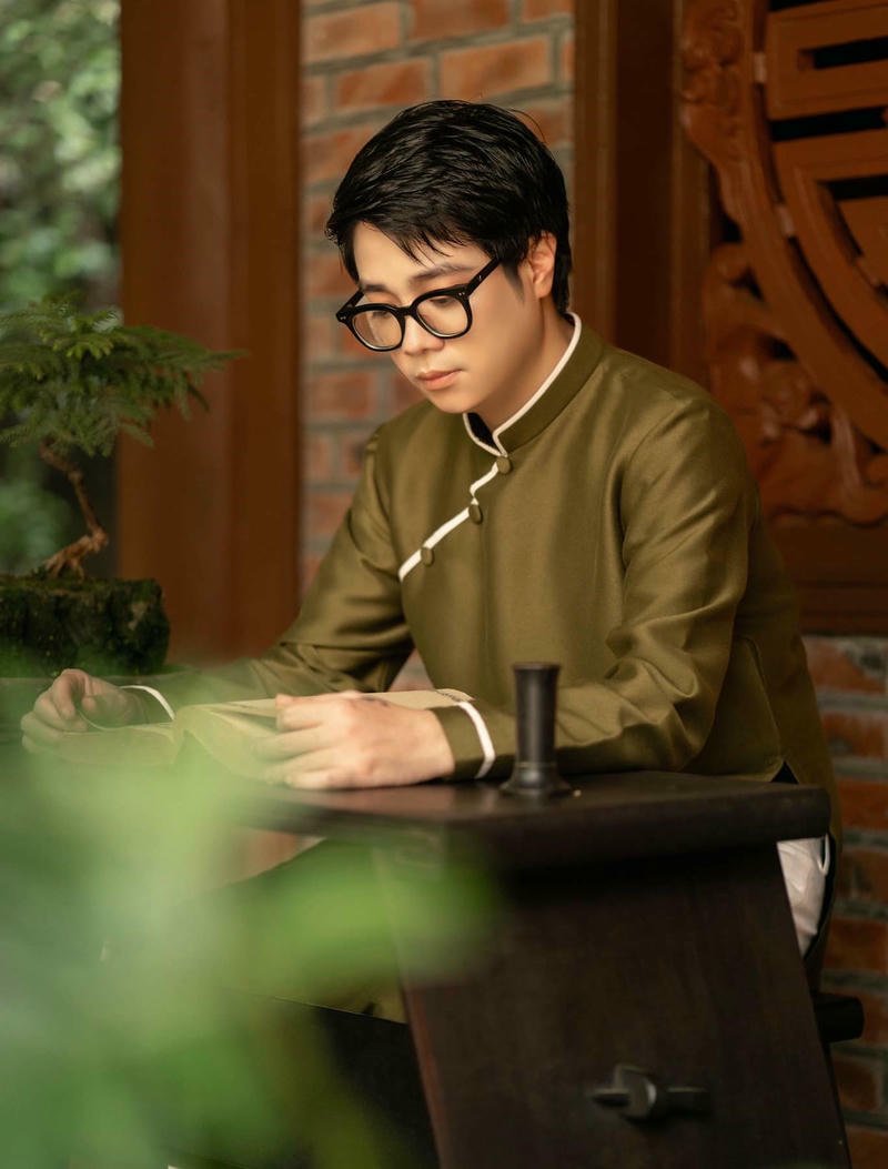 Khoảnh khắc ấn tượng Bùi Anh Tuấn làm nền
