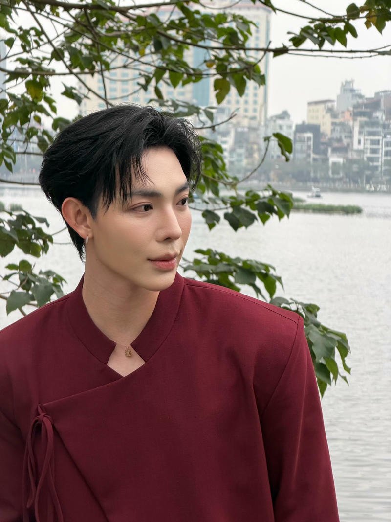 Khoảnh khắc đời thường của Erik làm nền đẹp