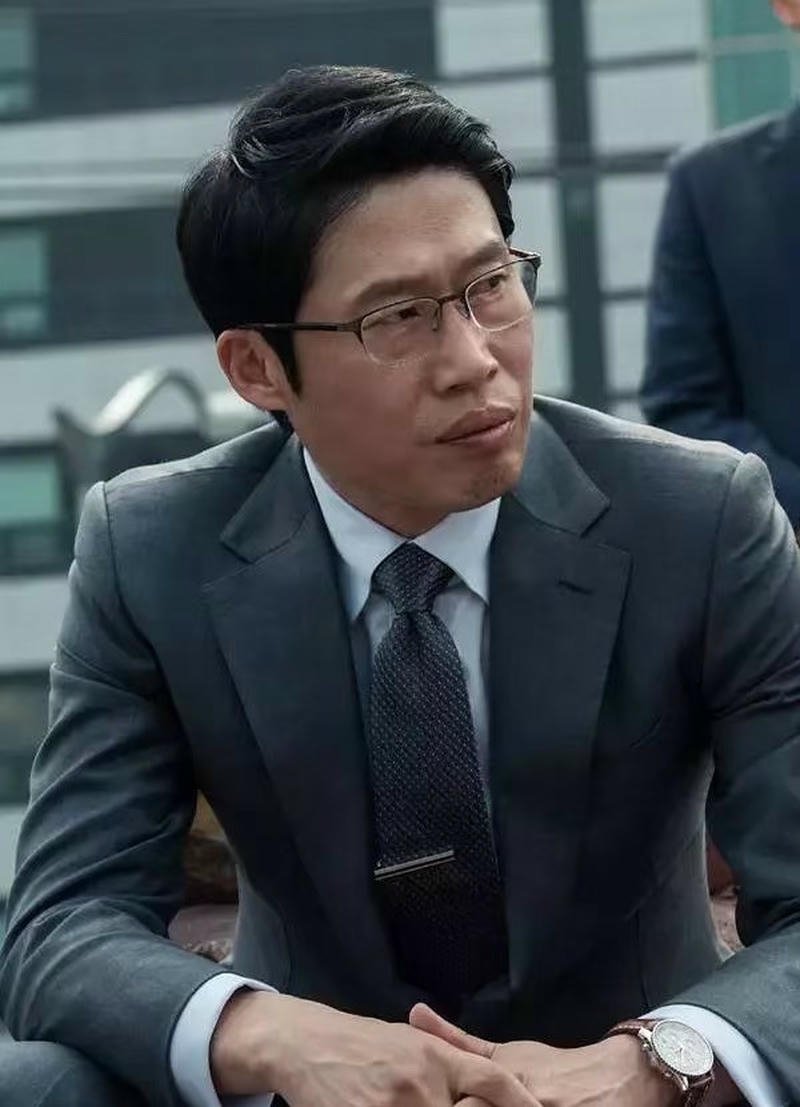 Khoảnh khắc đời thường nam kém sắc nền đẹp