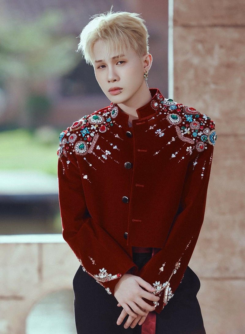 Khoảnh khắc đời thường trong hình nền Jack J97 ngoài đời