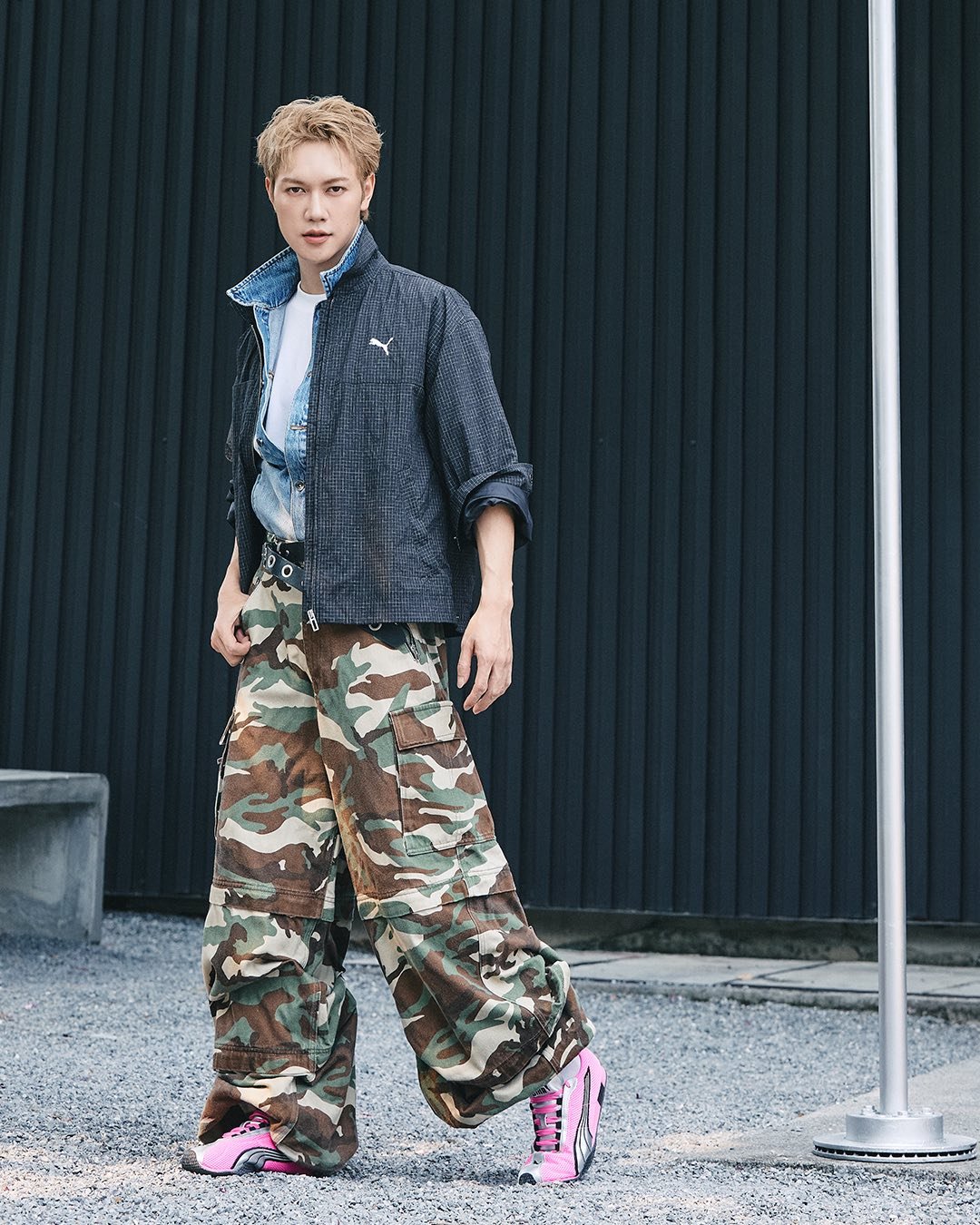 Khoảnh khắc nhìn xa mang cảm xúc trong hình nền JSOL