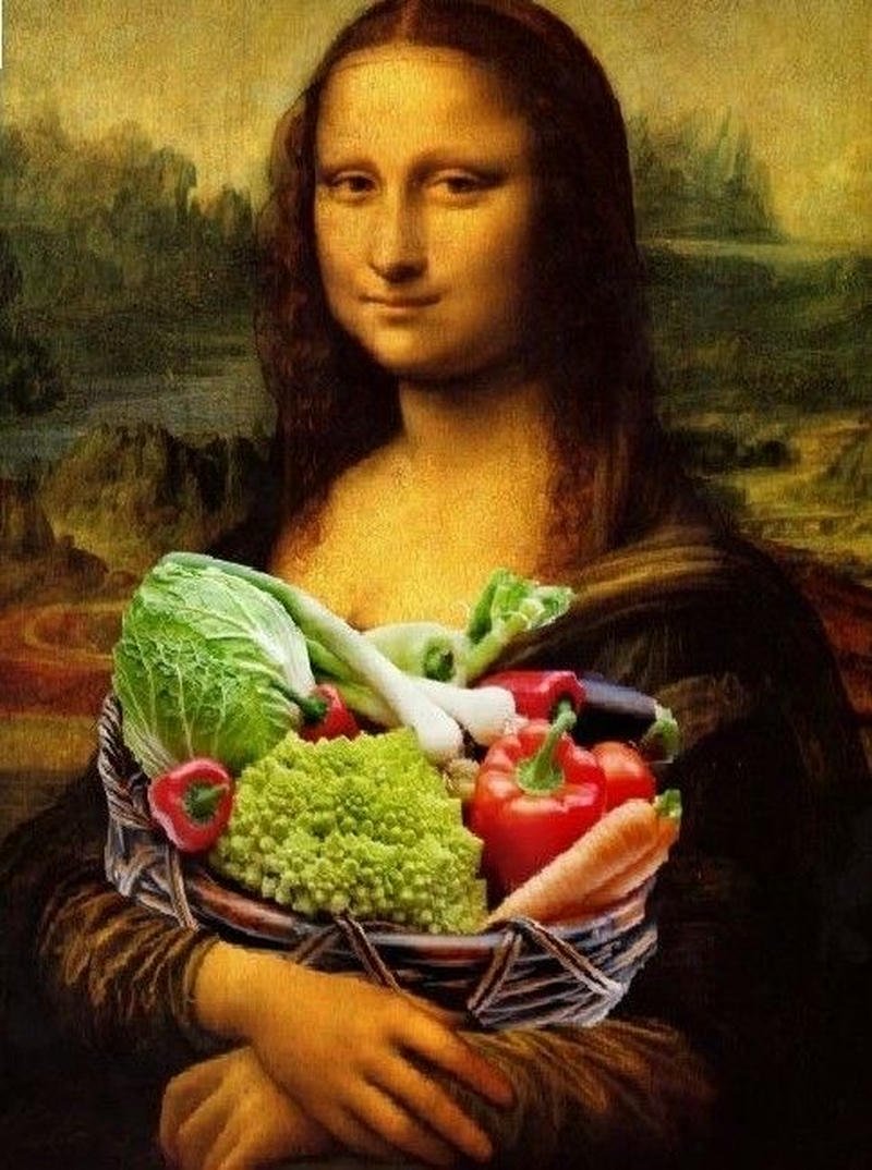 Meme Mona Lisa ôm rổ hoa quả