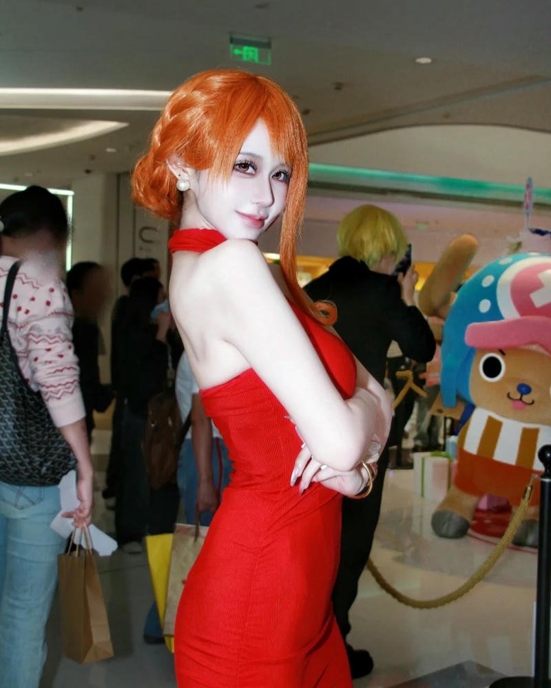 Mỹ nhân khắc họa Nami phong thái nhẹ nhàng cuốn hút