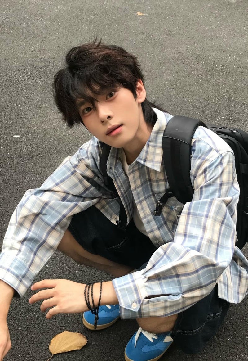 Nét dễ thương học sinh nam hình nền