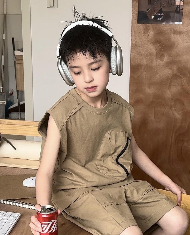 Nét hồn nhiên thể hiện rõ trong ảnh bé trai đáng yêu