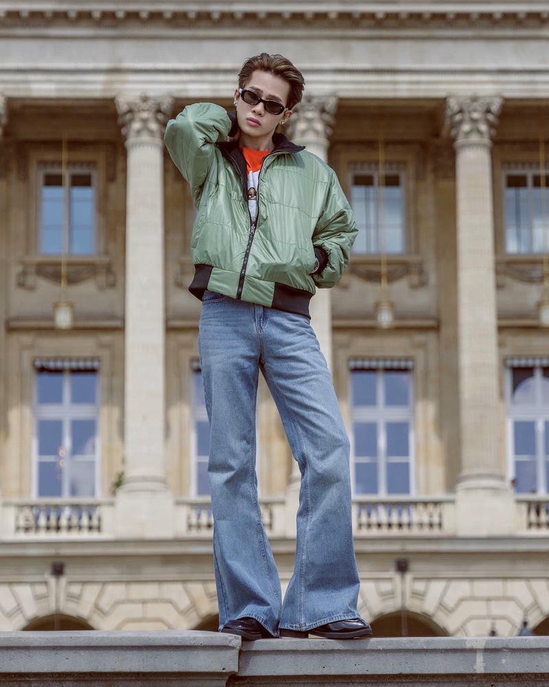 Thần thái cuốn hút trong hình nền Jack J97 trên sân khấu