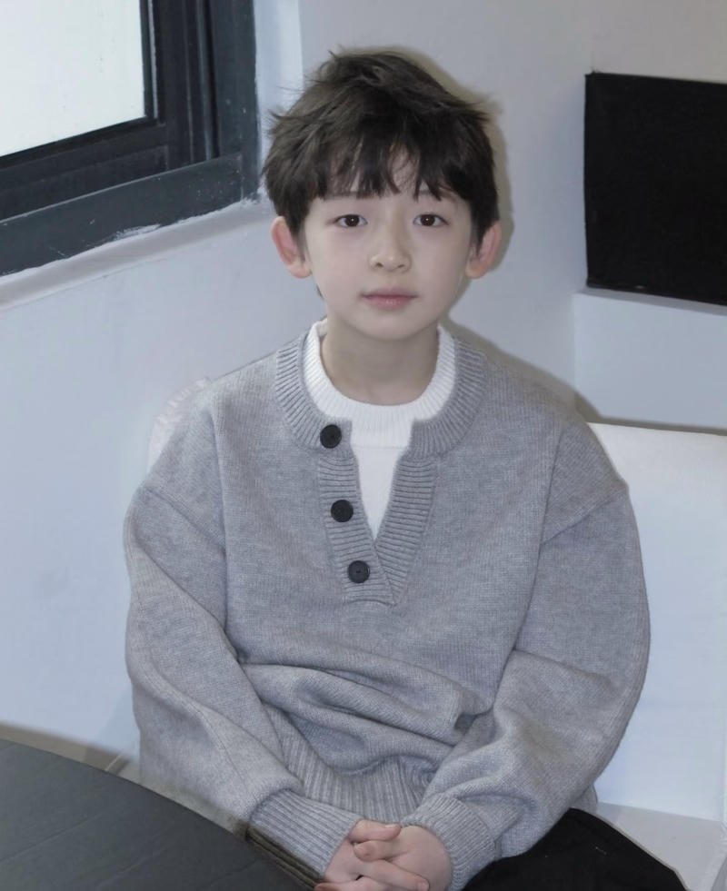 Thần thái vui tươi giúp ảnh bé trai đáng yêu nổi bật