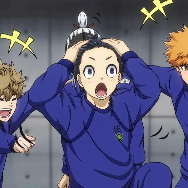 Anime meme Isagi ôm đầu ngạc nhiên