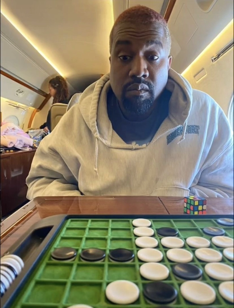 Hình meme Kanye West không nói nên lời